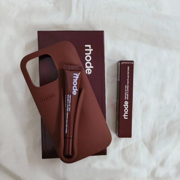 Apple Phone Case: The Perfect Combo with Built-in Lip Gloss