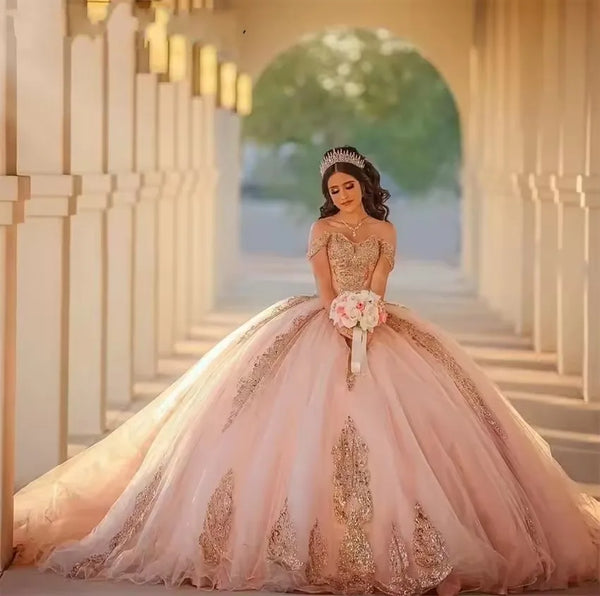 BOMARIS Off Shoulder Ball Gown Quinceanera Dresses Masquerade Vestidos De 15 Anos Appliques Ball Gown Birthday Party Customized