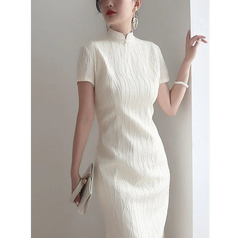 High-end Short Sleeved Cheongsam Dress Elegant Fashion Summer New Exquisite Jacquard White Temperament Celebrity Stand Collar