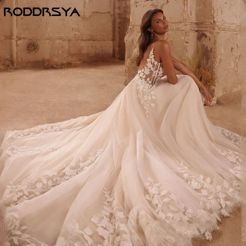 RODDRSYA Spaghetti Straps Glitter Wedding Dress Women V-Neck Applique Backless Boho Vestidos De Novia Sweep Train Customized